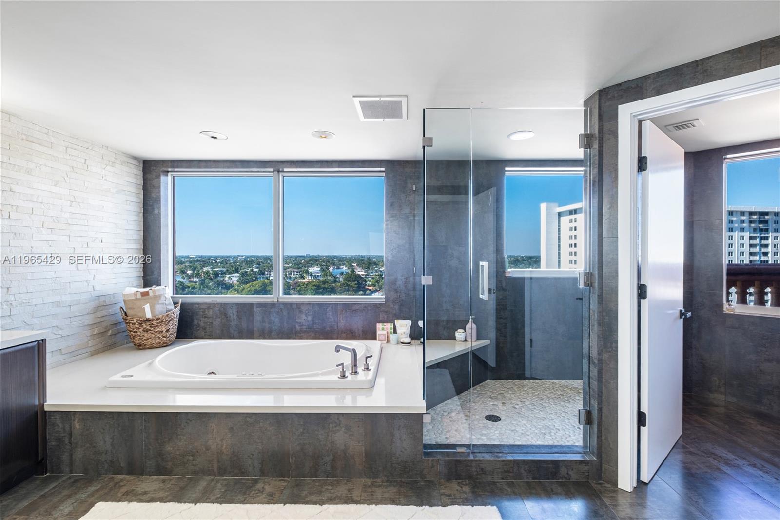 2100 N Ocean Blvd #11B, Fort Lauderdale FL 33305
