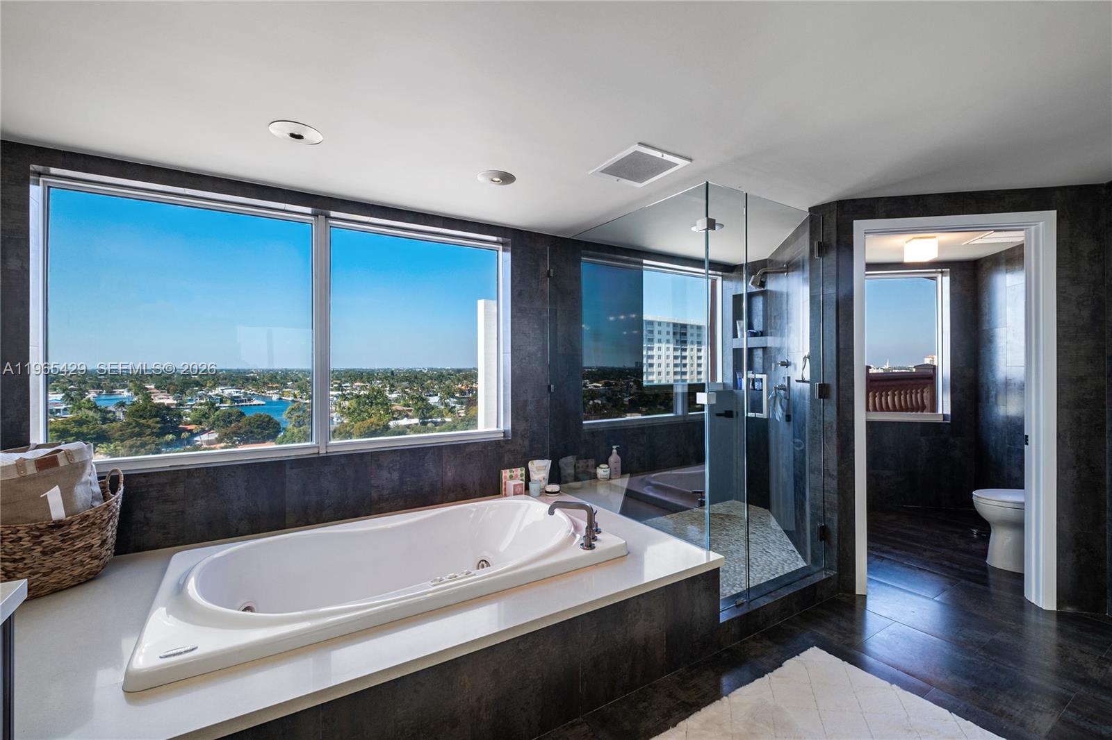 2100 N Ocean Blvd #11B, Fort Lauderdale FL 33305