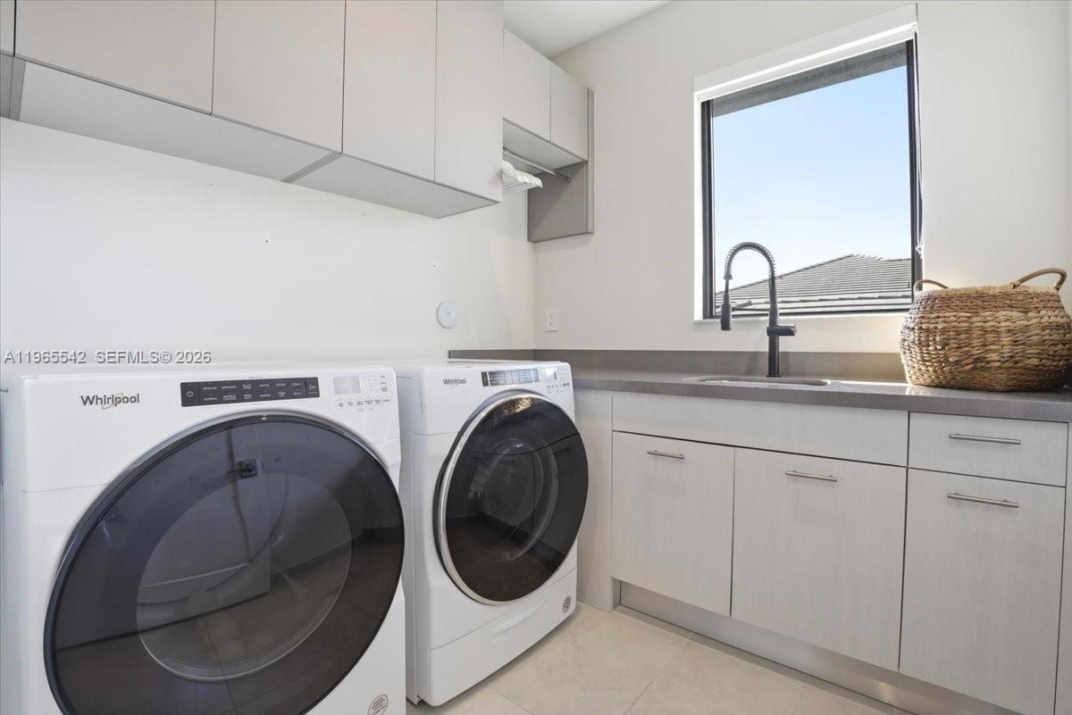 8096 NW 48th Ter, Doral FL 33166