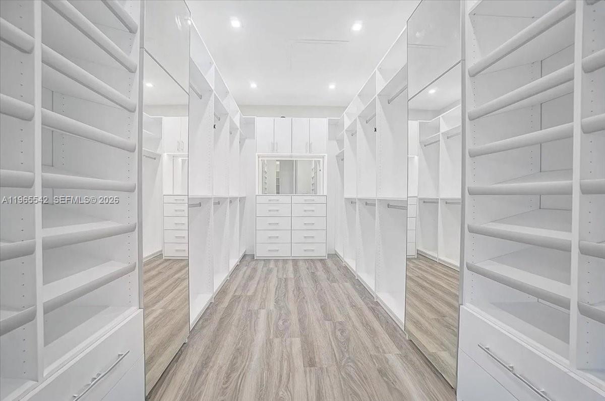 8096 NW 48th Ter, Doral FL 33166