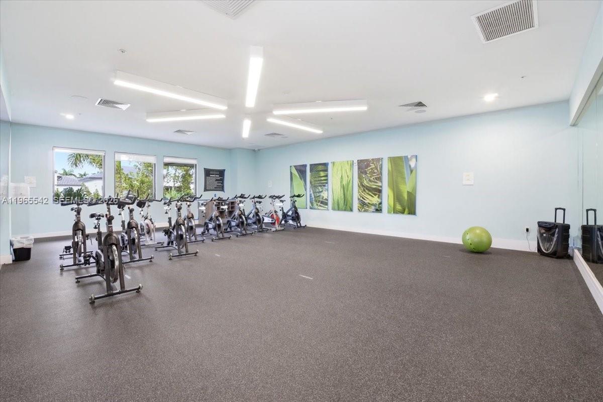 8096 NW 48th Ter, Doral FL 33166