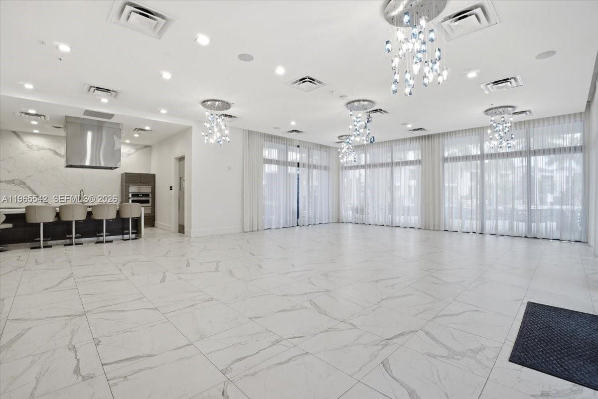 8096 NW 48th Ter, Doral FL 33166