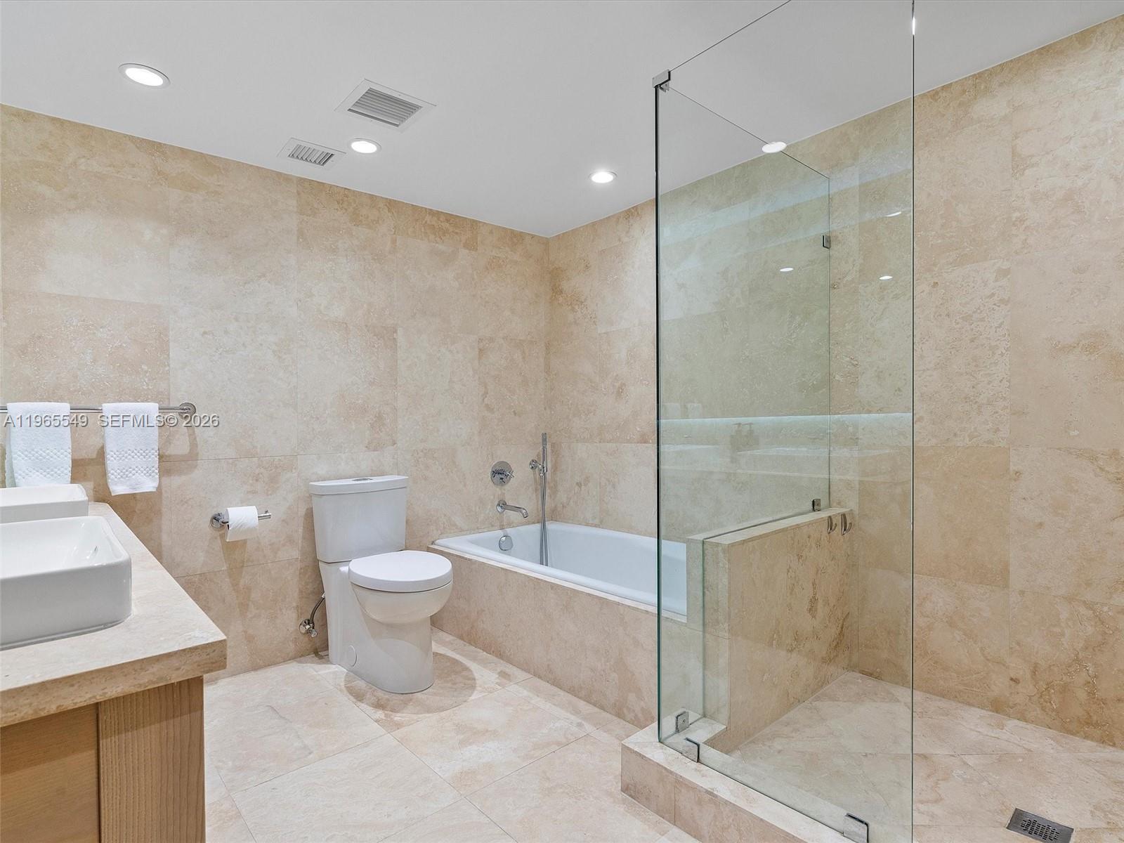 102 24th St #1119, Miami Beach FL 33139