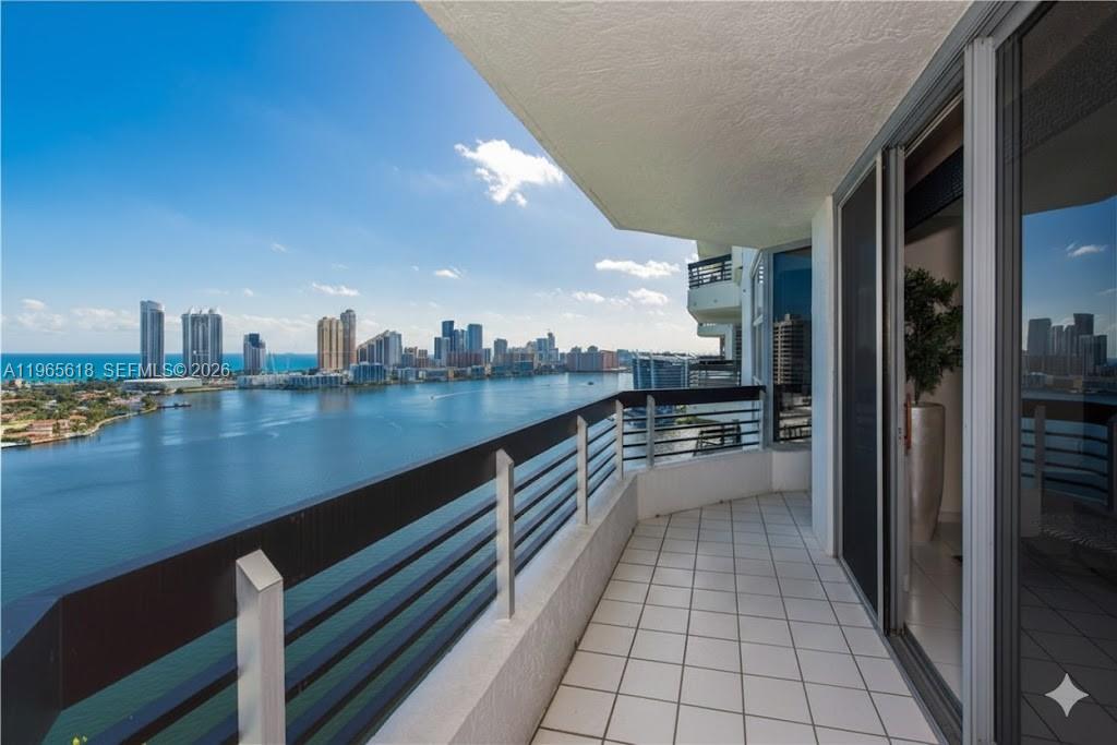 3530 Mystic Pointe Dr #2613, Aventura FL 33180