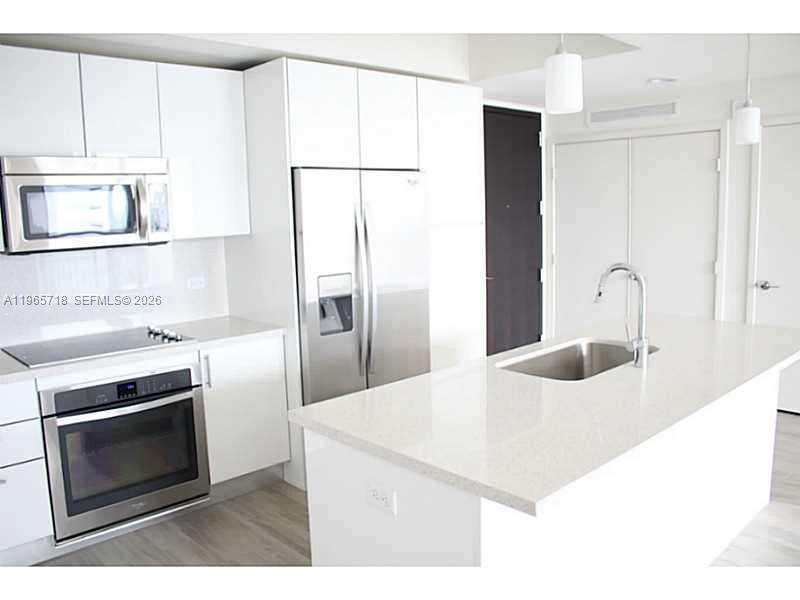 999 SW 1st Ave #2106, Miami FL 33130
