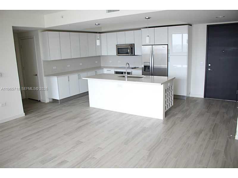 999 SW 1st Ave #2106, Miami FL 33130