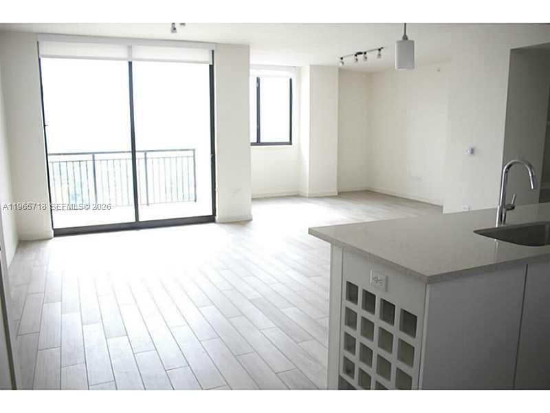 999 SW 1st Ave #2106, Miami FL 33130