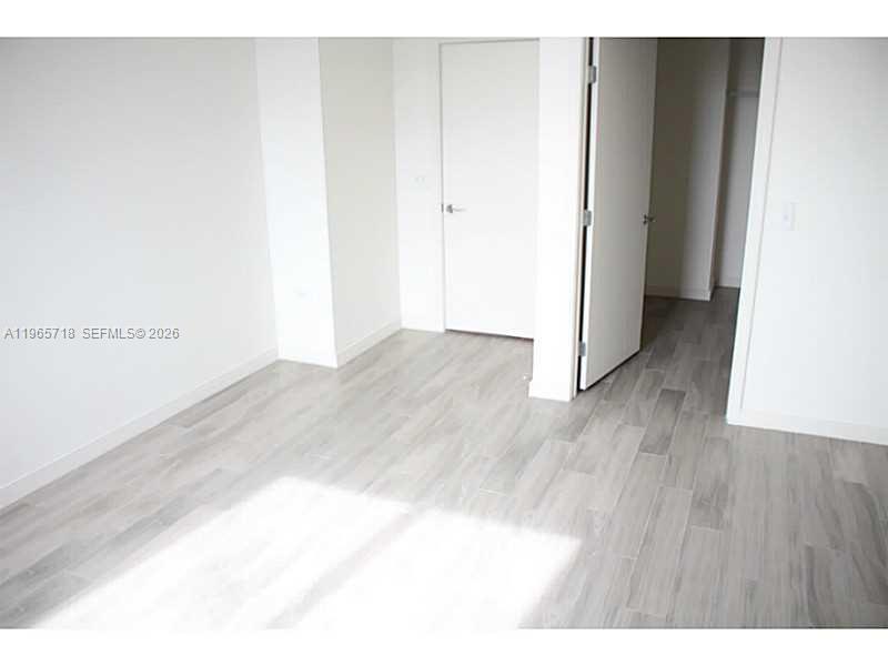 999 SW 1st Ave #2106, Miami FL 33130