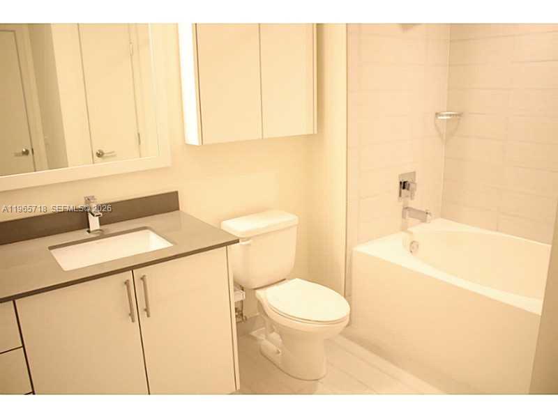 999 SW 1st Ave #2106, Miami FL 33130