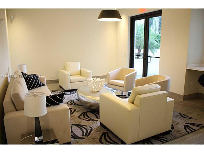 999 SW 1st Ave #2106, Miami FL 33130