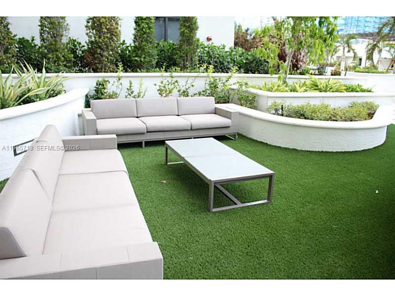 999 SW 1st Ave #2106, Miami FL 33130