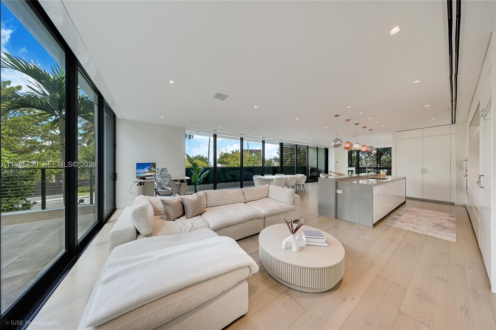 420 N Hibiscus Dr, Miami Beach FL 33139