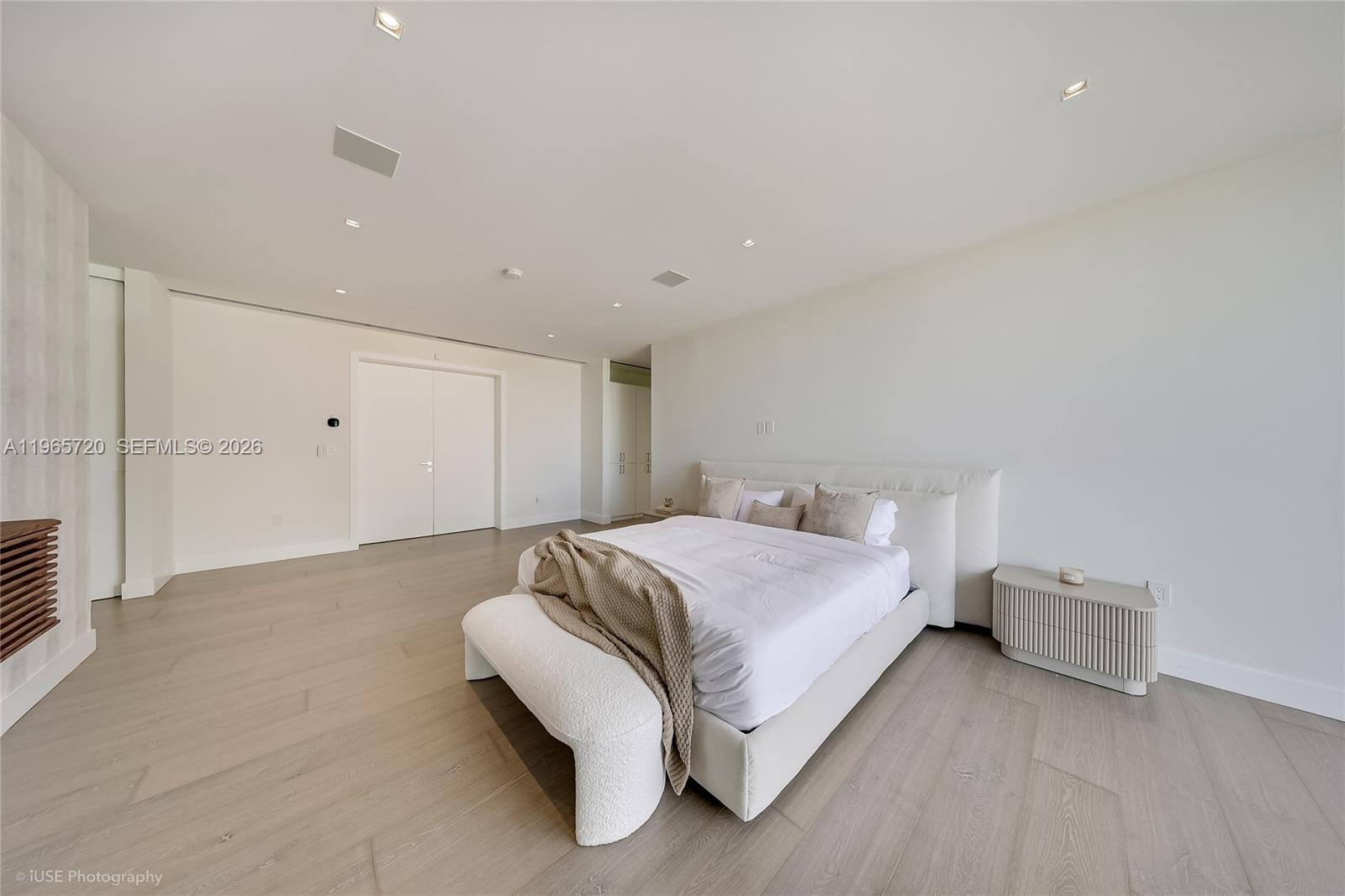 420 N Hibiscus Dr, Miami Beach FL 33139