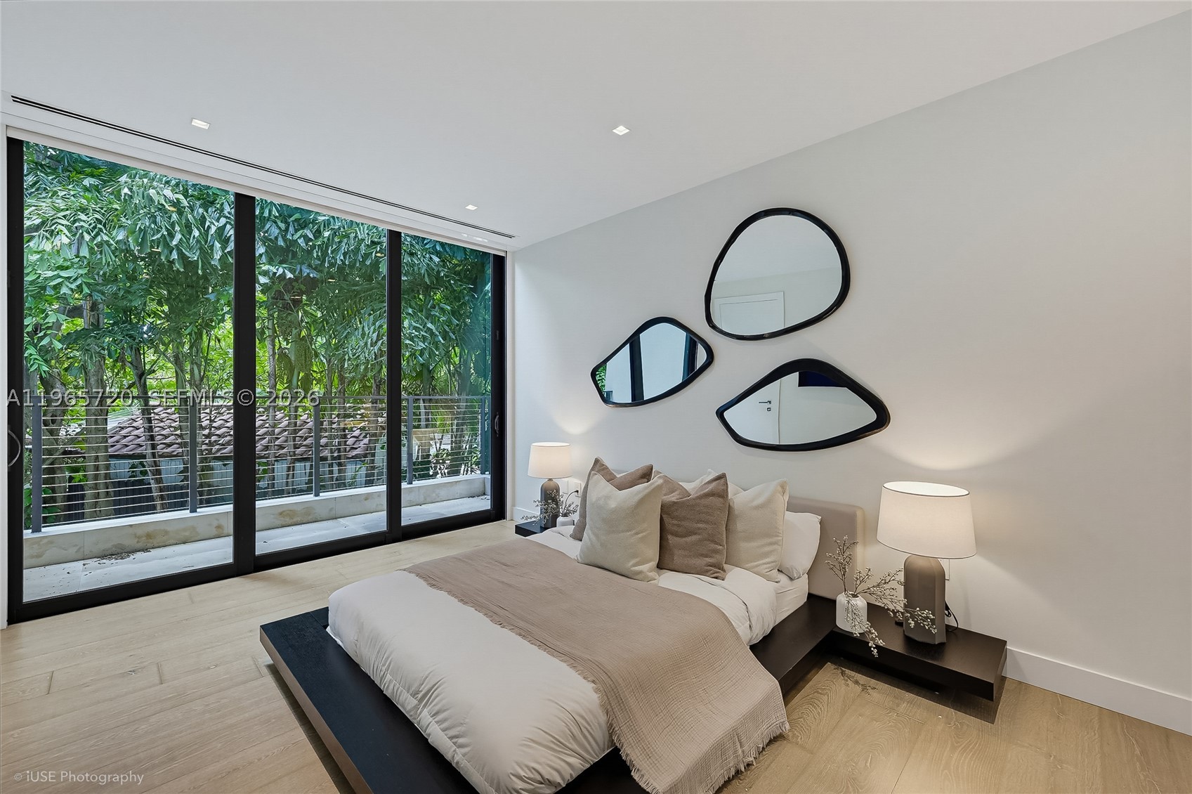 420 N Hibiscus Dr, Miami Beach FL 33139