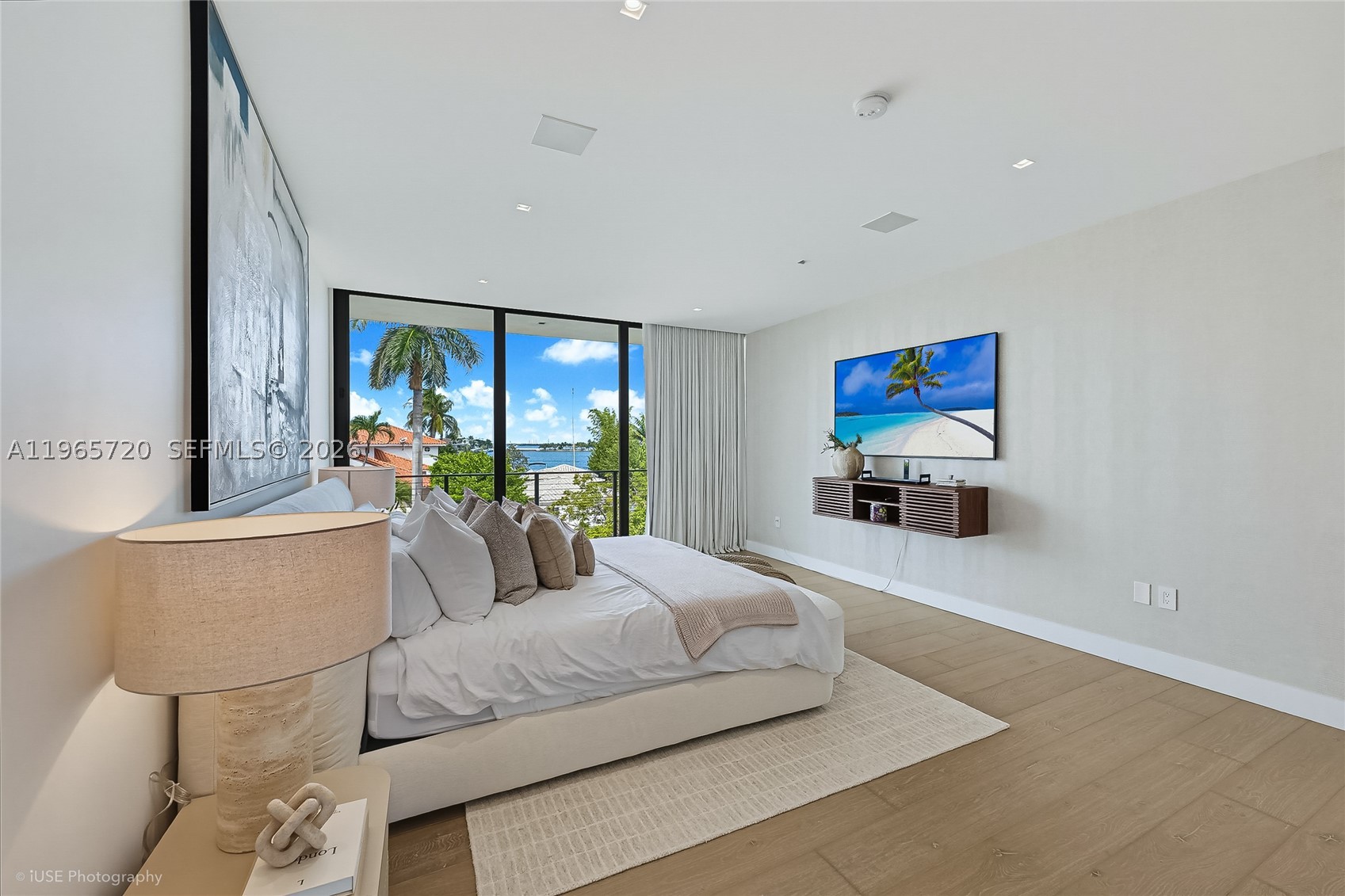 420 N Hibiscus Dr, Miami Beach FL 33139