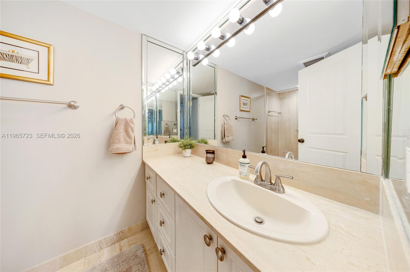 1201 S Ocean Dr #1903S, Hollywood FL 33019