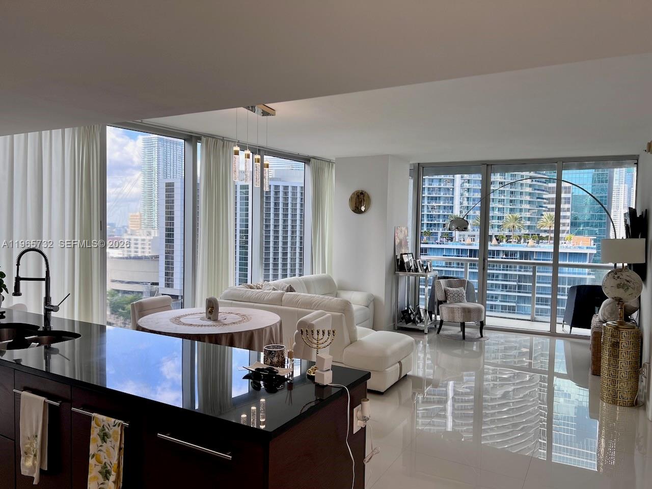 475 Brickell Ave #1715, Miami FL 33131