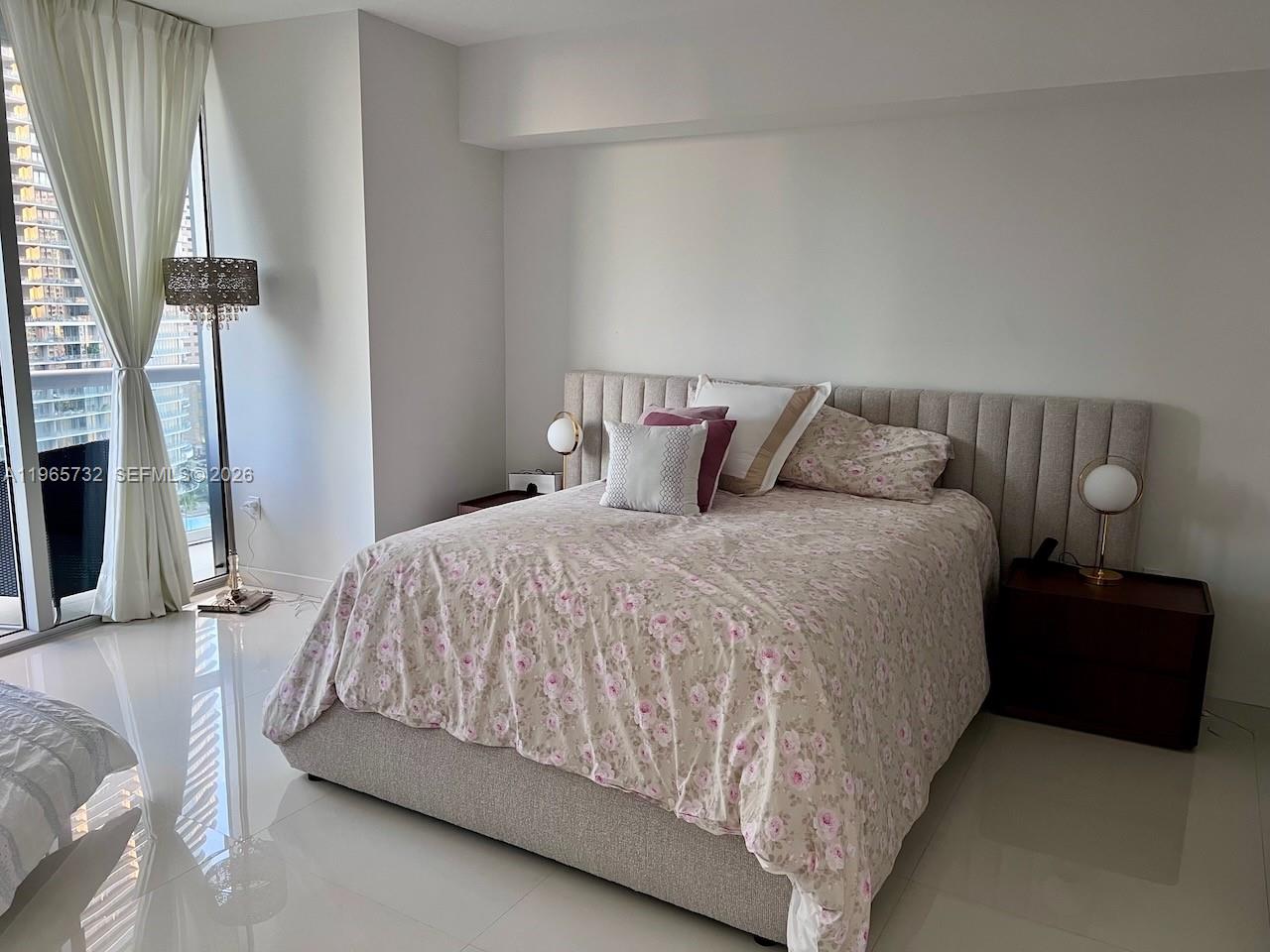 475 Brickell Ave #1715, Miami FL 33131
