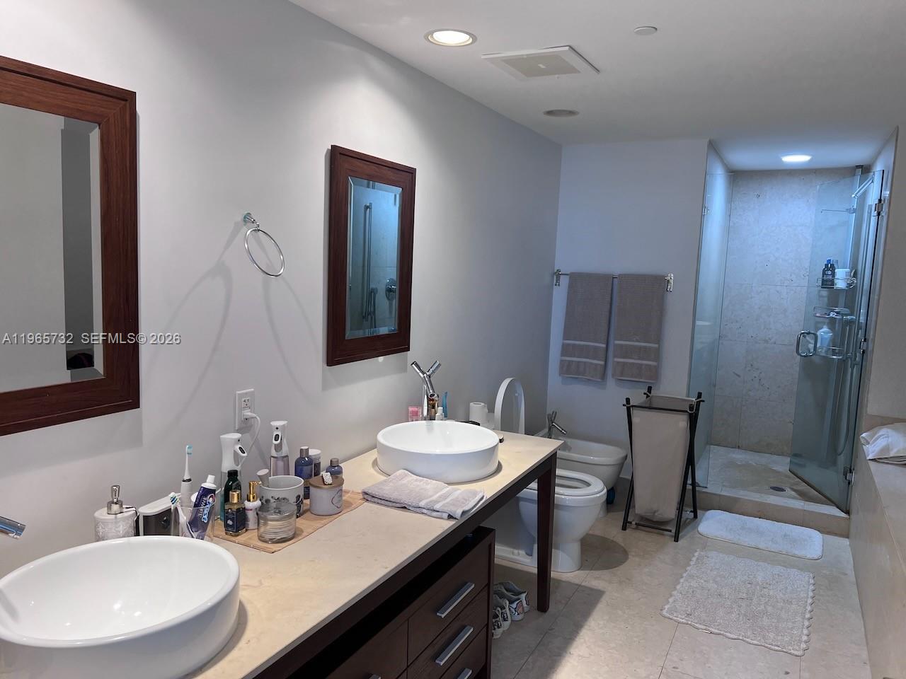 475 Brickell Ave #1715, Miami FL 33131