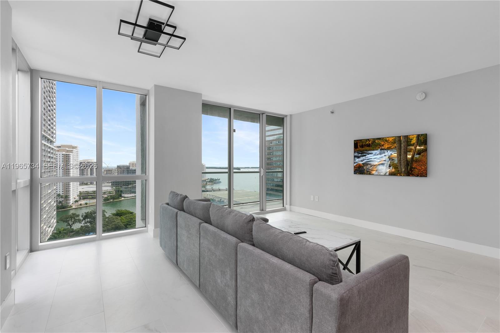 500 Brickell Ave #1801, Miami FL 33131
