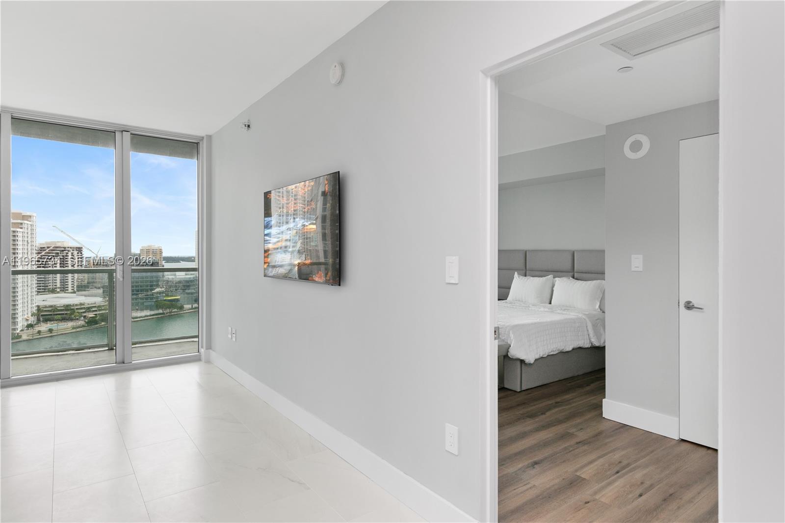 500 Brickell Ave #1801, Miami FL 33131