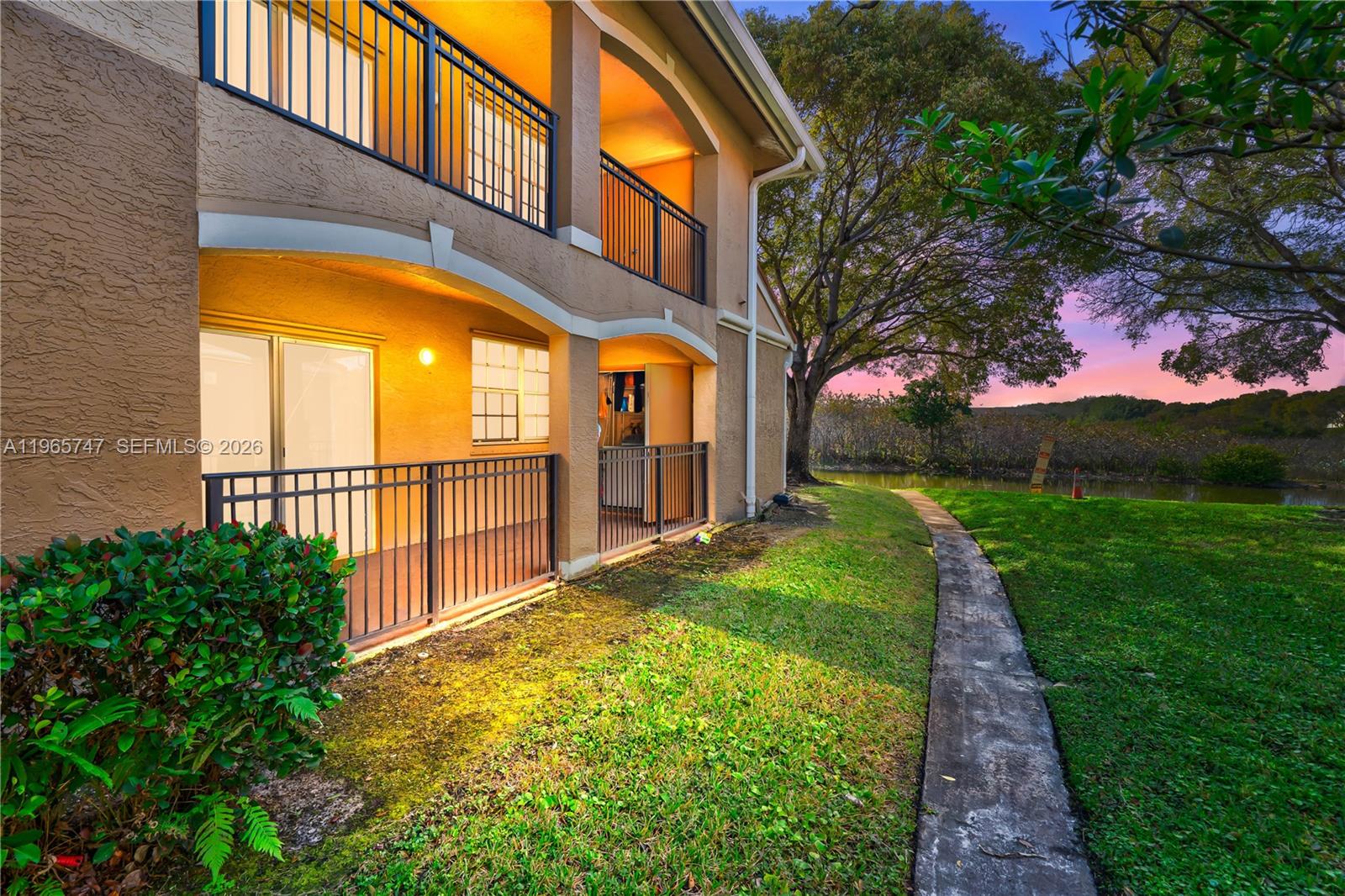 230 SW 117th Ter #11108, Pembroke Pines FL 33025