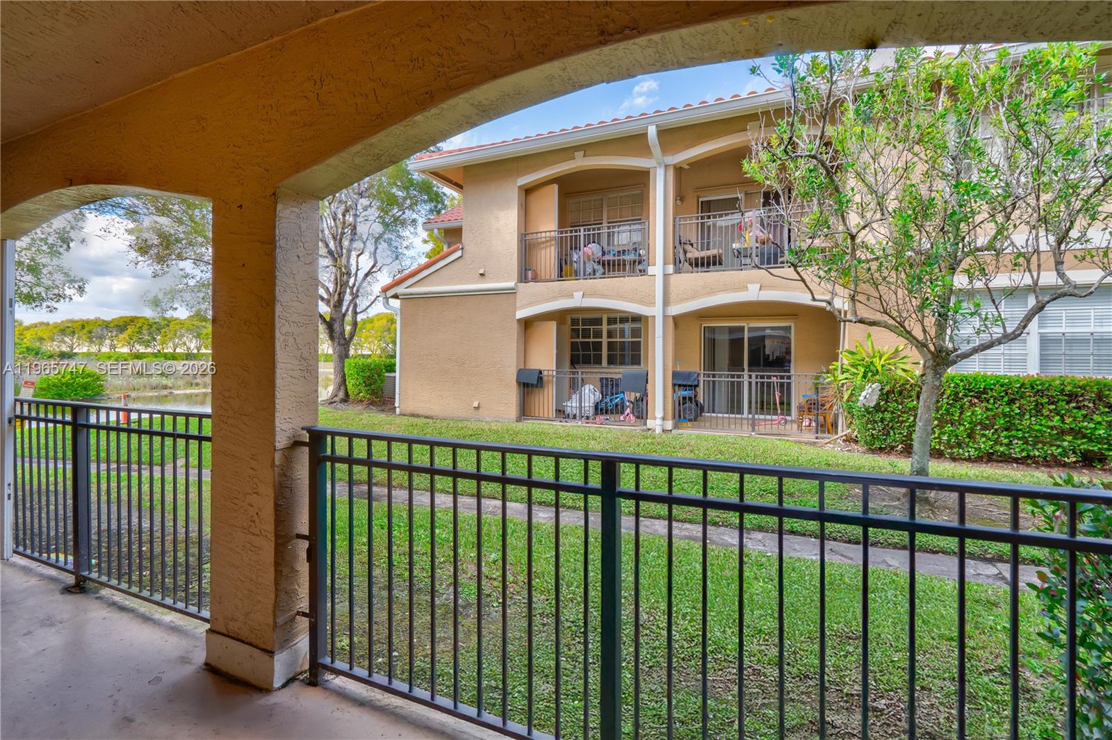 230 SW 117th Ter #11108, Pembroke Pines FL 33025