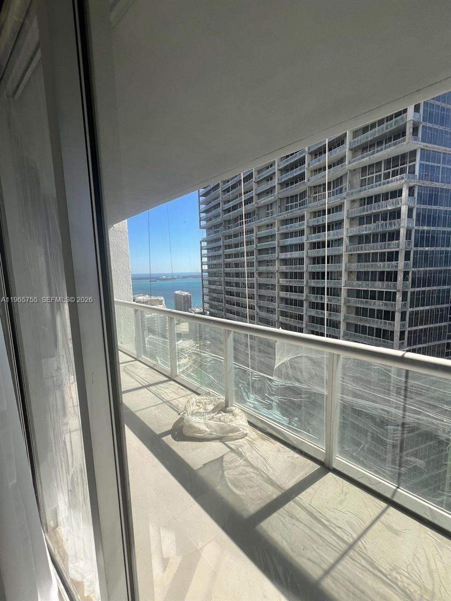 475 Brickell Ave #3613, Miami FL 33131