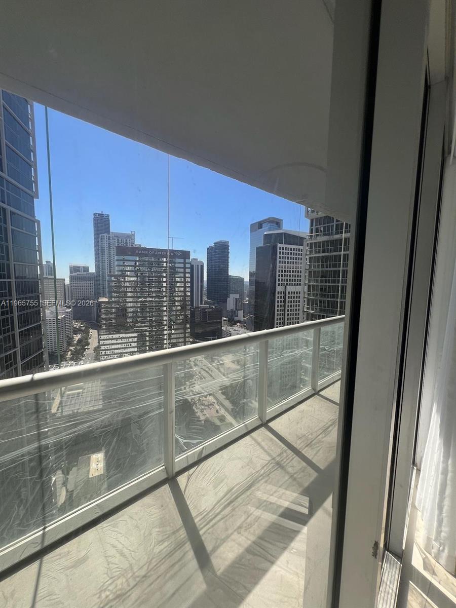 475 Brickell Ave #3613, Miami FL 33131