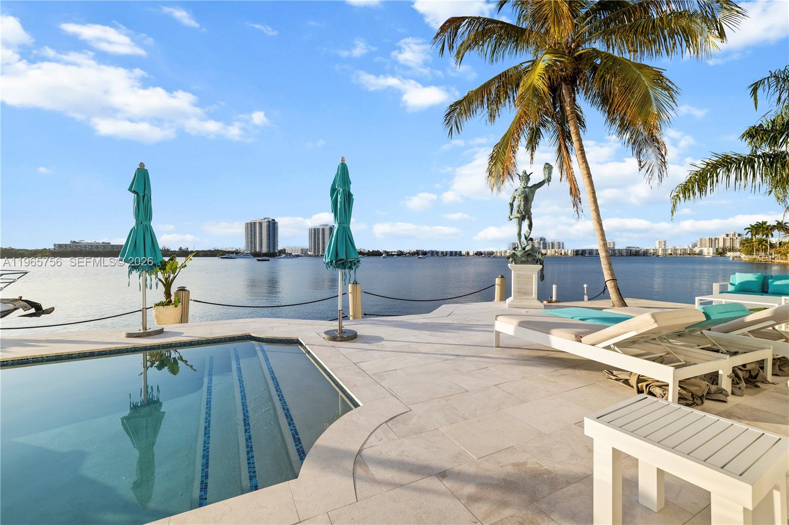 16479 NE 30th Ave, North Miami Beach FL 33160