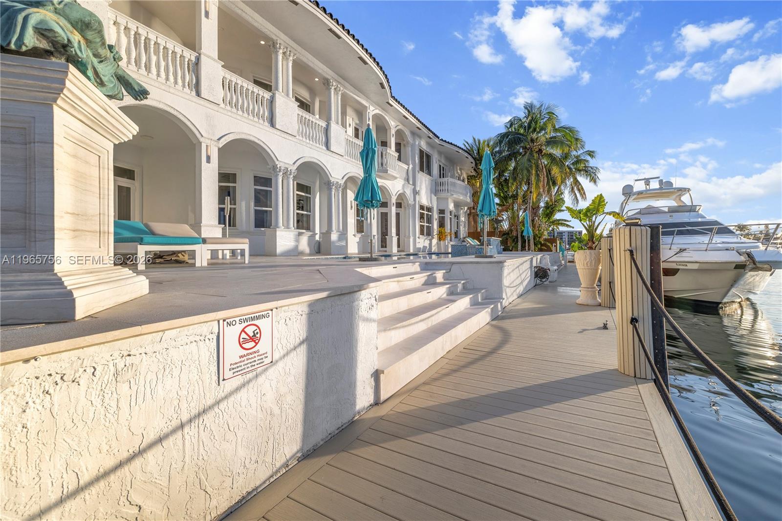 16479 NE 30th Ave, North Miami Beach FL 33160