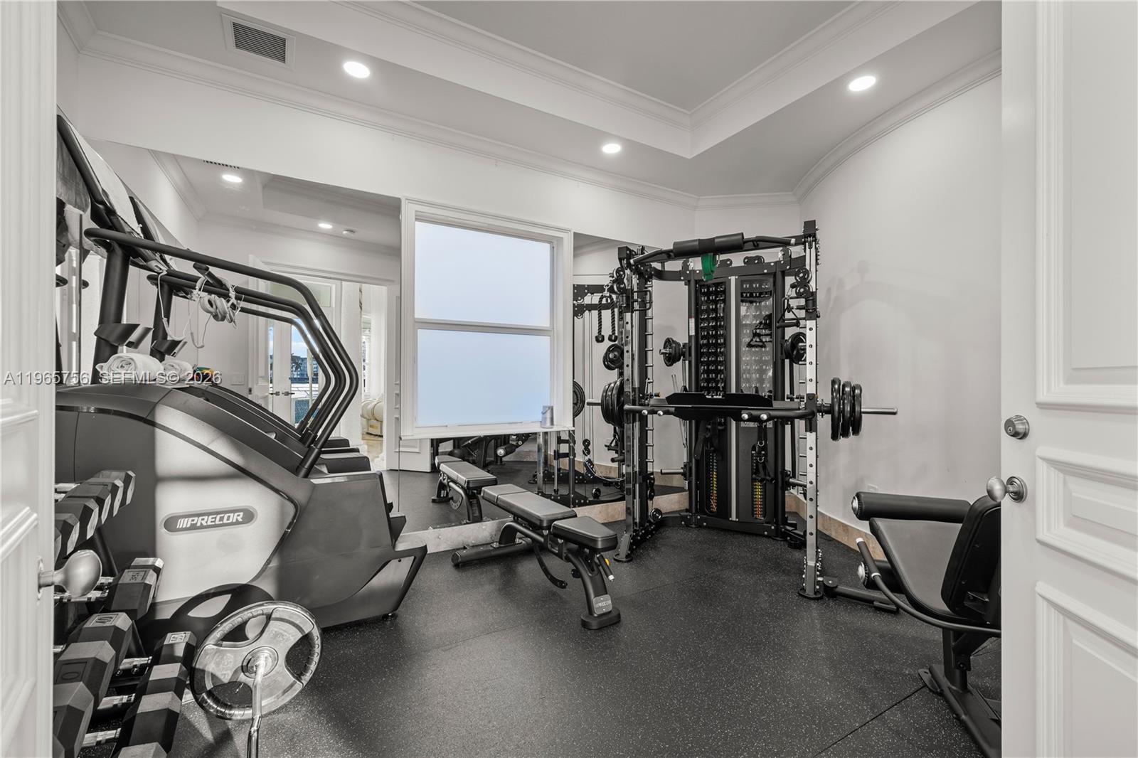 16479 NE 30th Ave, North Miami Beach FL 33160