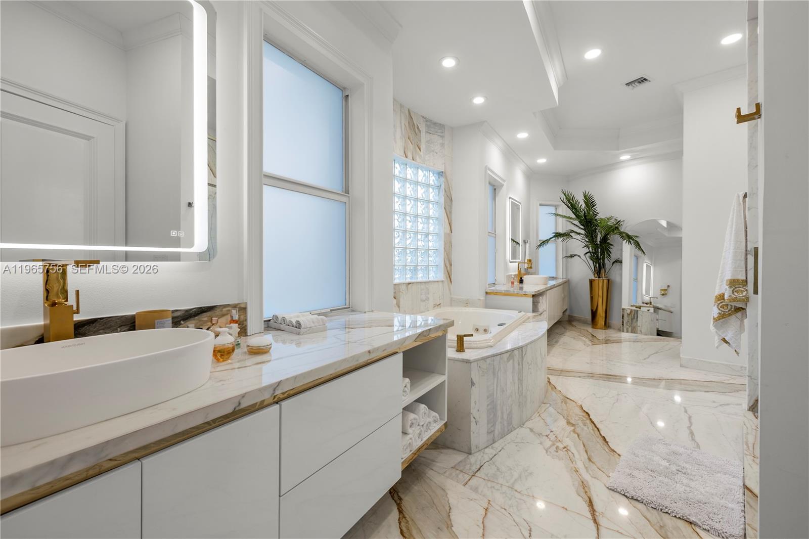16479 NE 30th Ave, North Miami Beach FL 33160