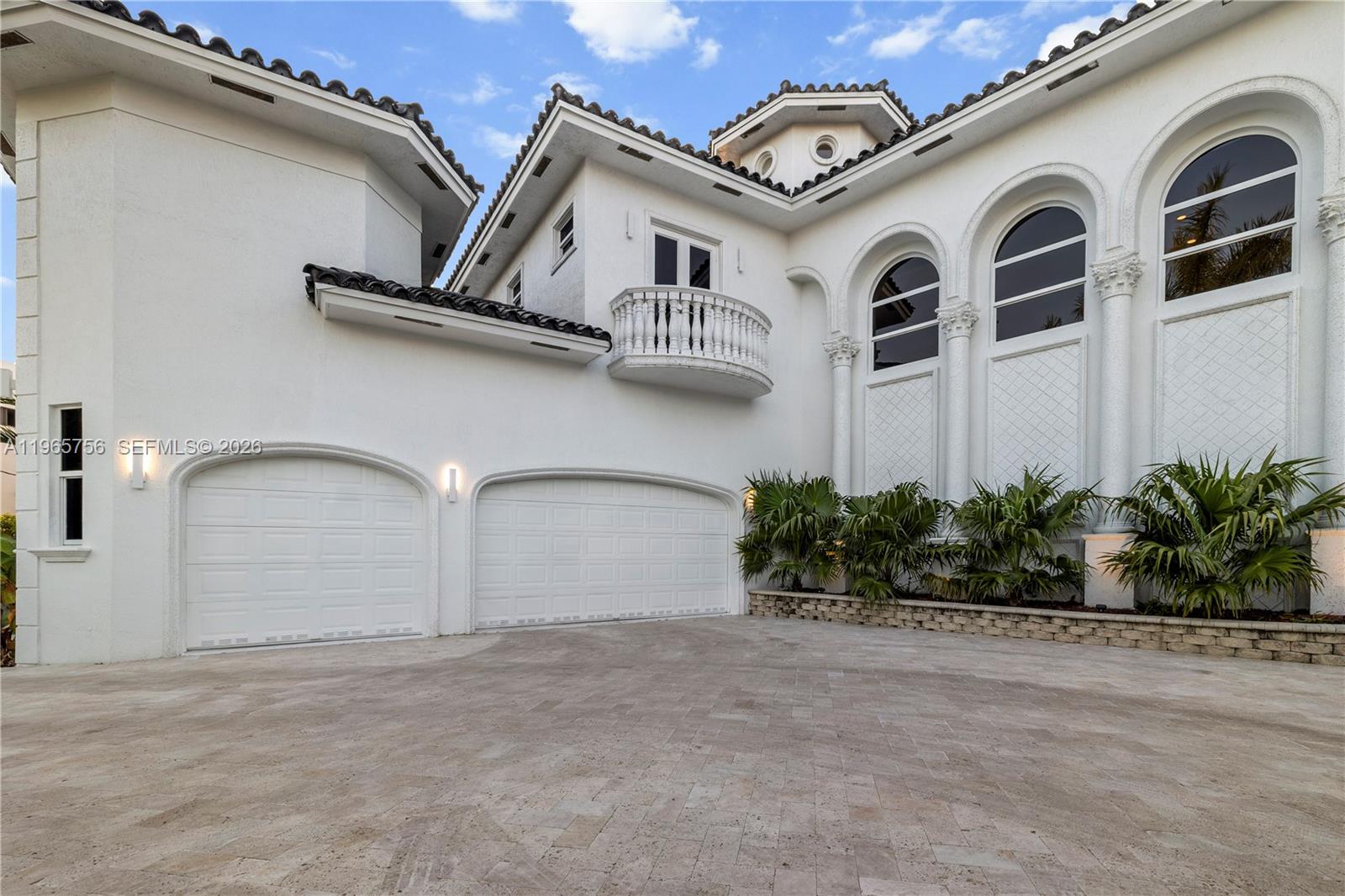 16479 NE 30th Ave, North Miami Beach FL 33160