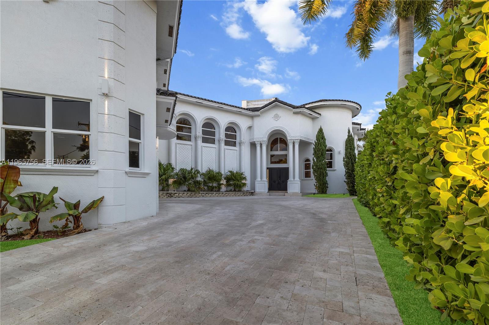 16479 NE 30th Ave, North Miami Beach FL 33160