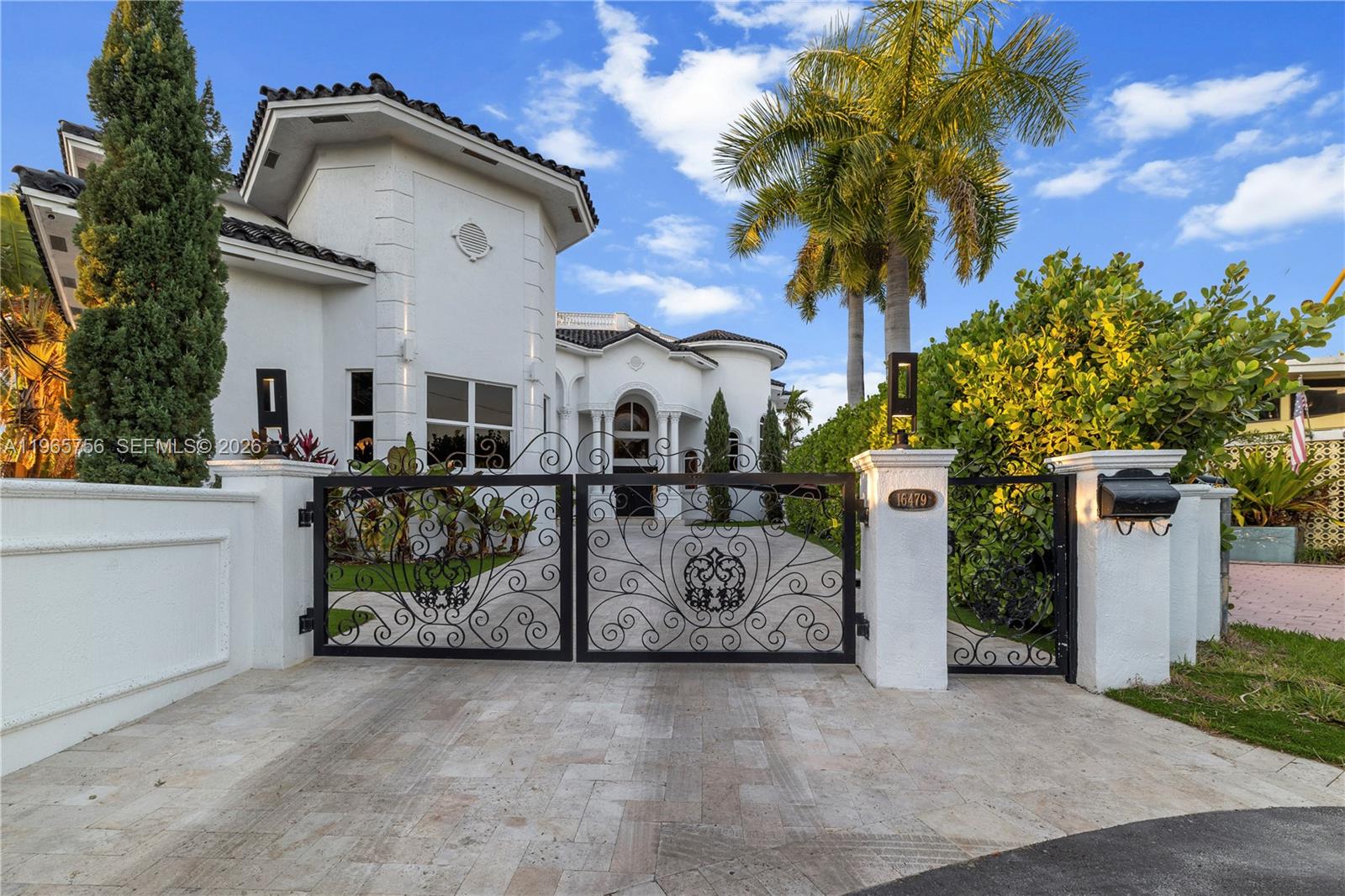 16479 NE 30th Ave, North Miami Beach FL 33160