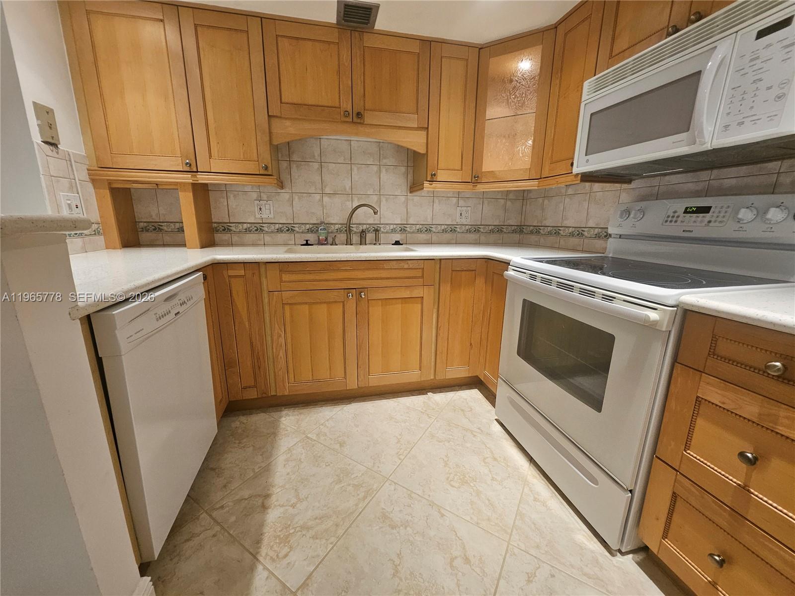 1101 River Reach Dr #418, Fort Lauderdale FL 33315
