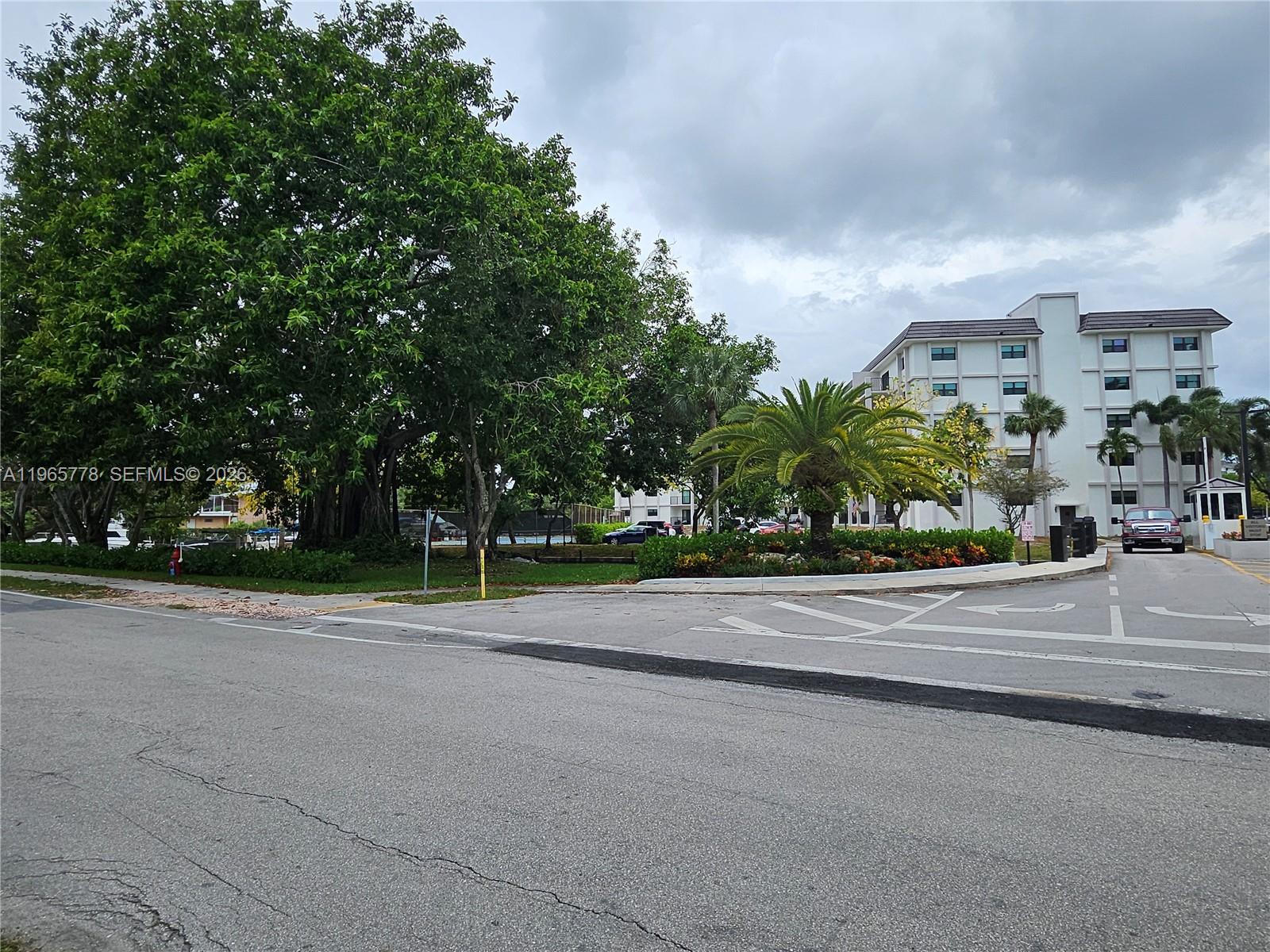 1101 River Reach Dr #418, Fort Lauderdale FL 33315