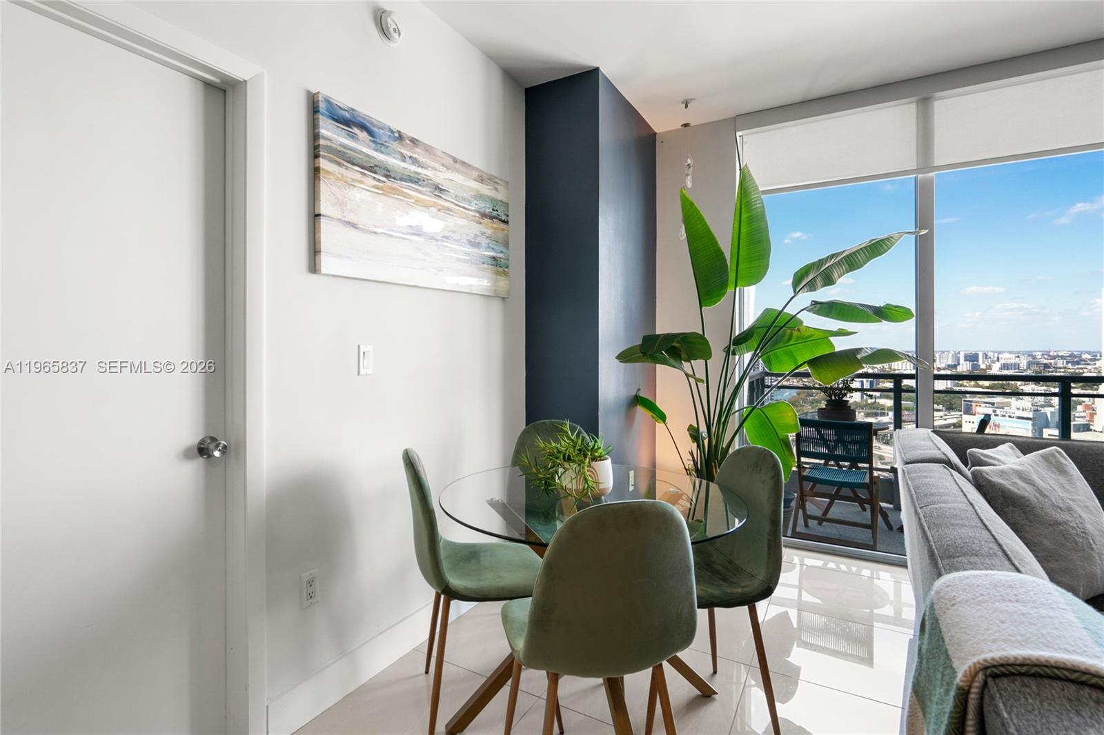 90 SW 3rd St #2706, Miami FL 33130