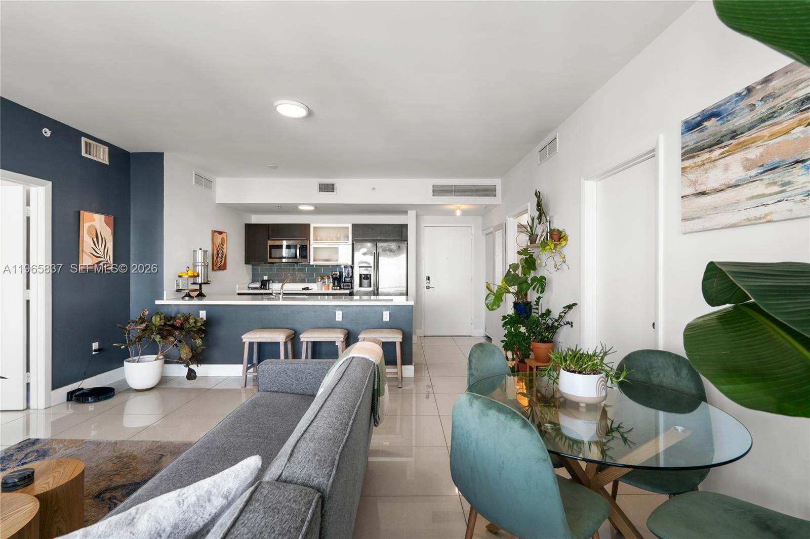 90 SW 3rd St #2706, Miami FL 33130