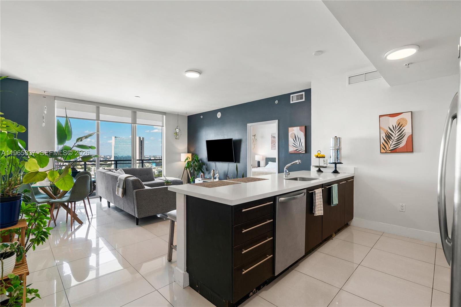 90 SW 3rd St #2706, Miami FL 33130