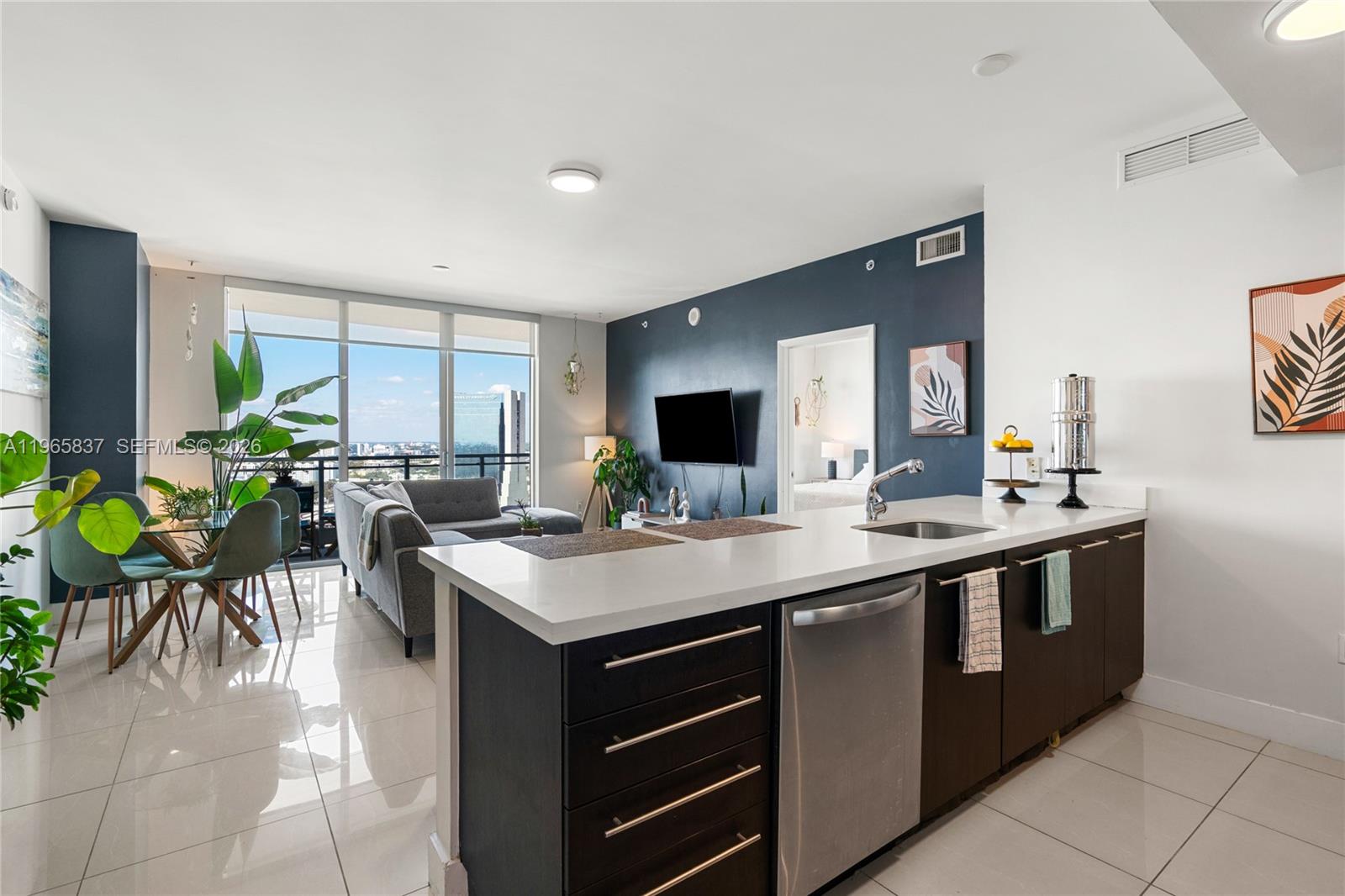 90 SW 3rd St #2706, Miami FL 33130