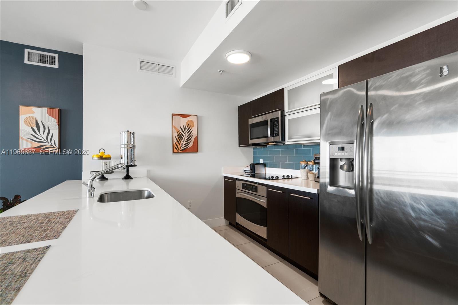 90 SW 3rd St #2706, Miami FL 33130