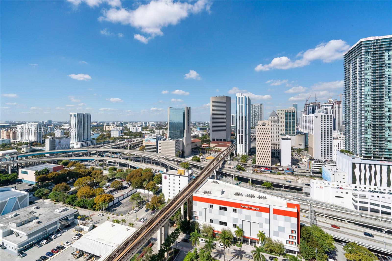 90 SW 3rd St #2706, Miami FL 33130