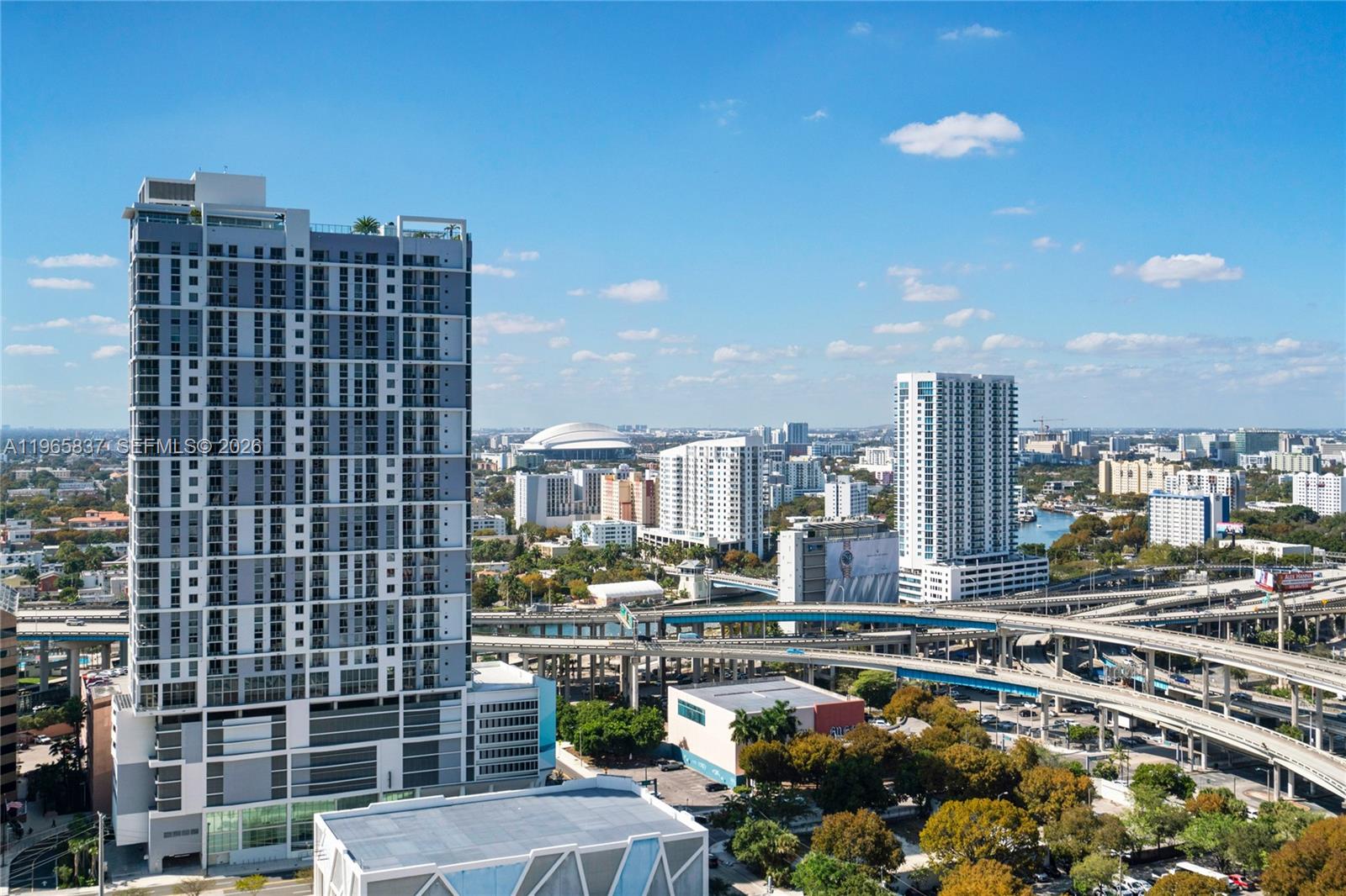 90 SW 3rd St #2706, Miami FL 33130