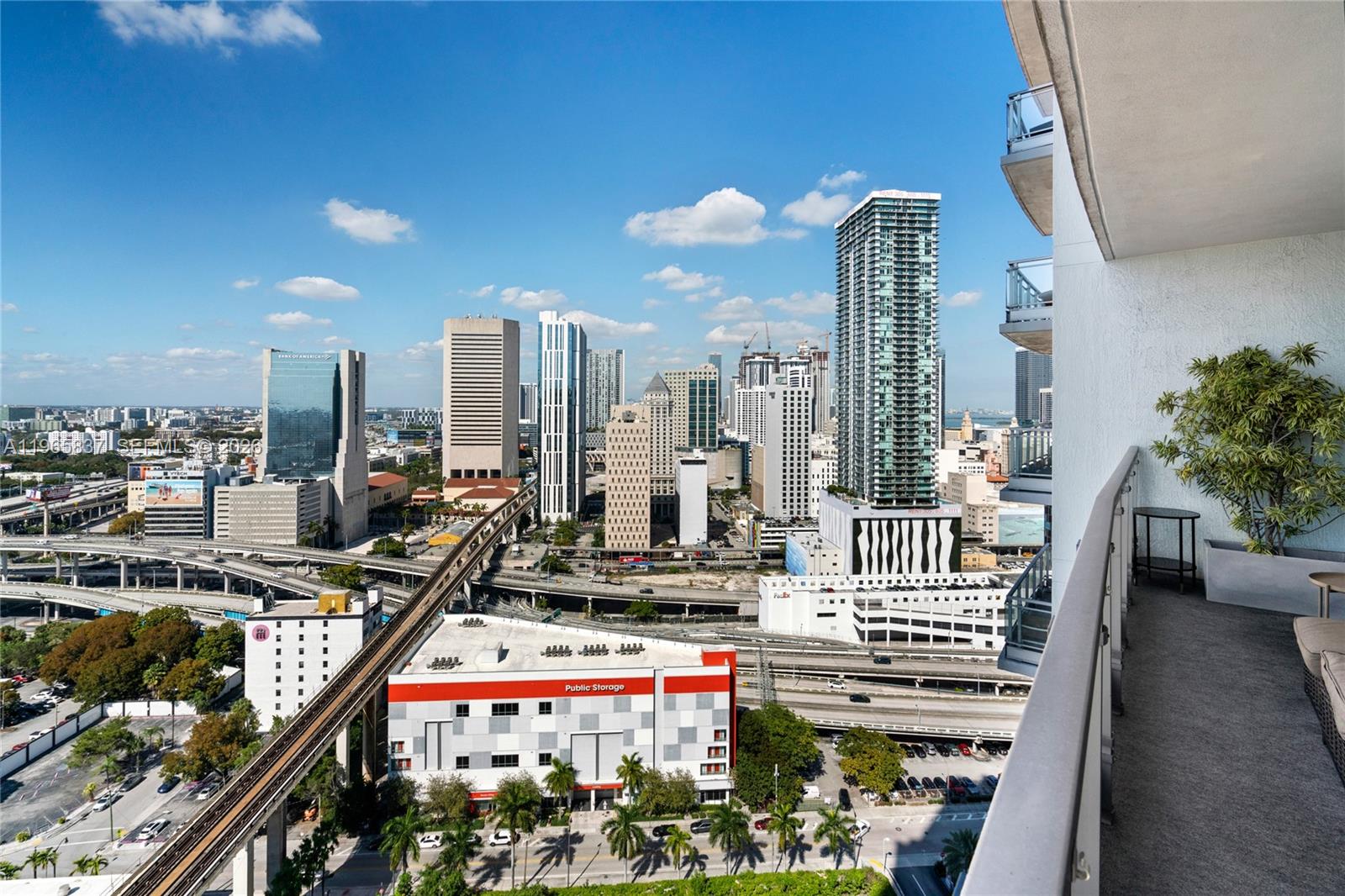90 SW 3rd St #2706, Miami FL 33130