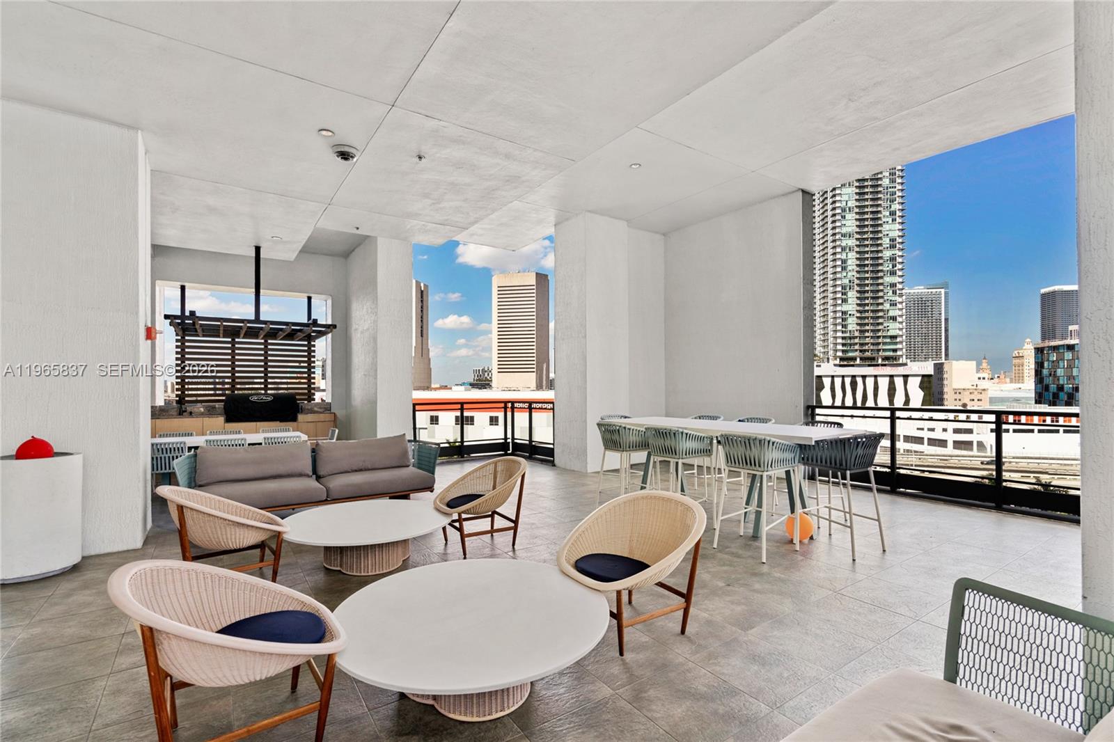 90 SW 3rd St #2706, Miami FL 33130