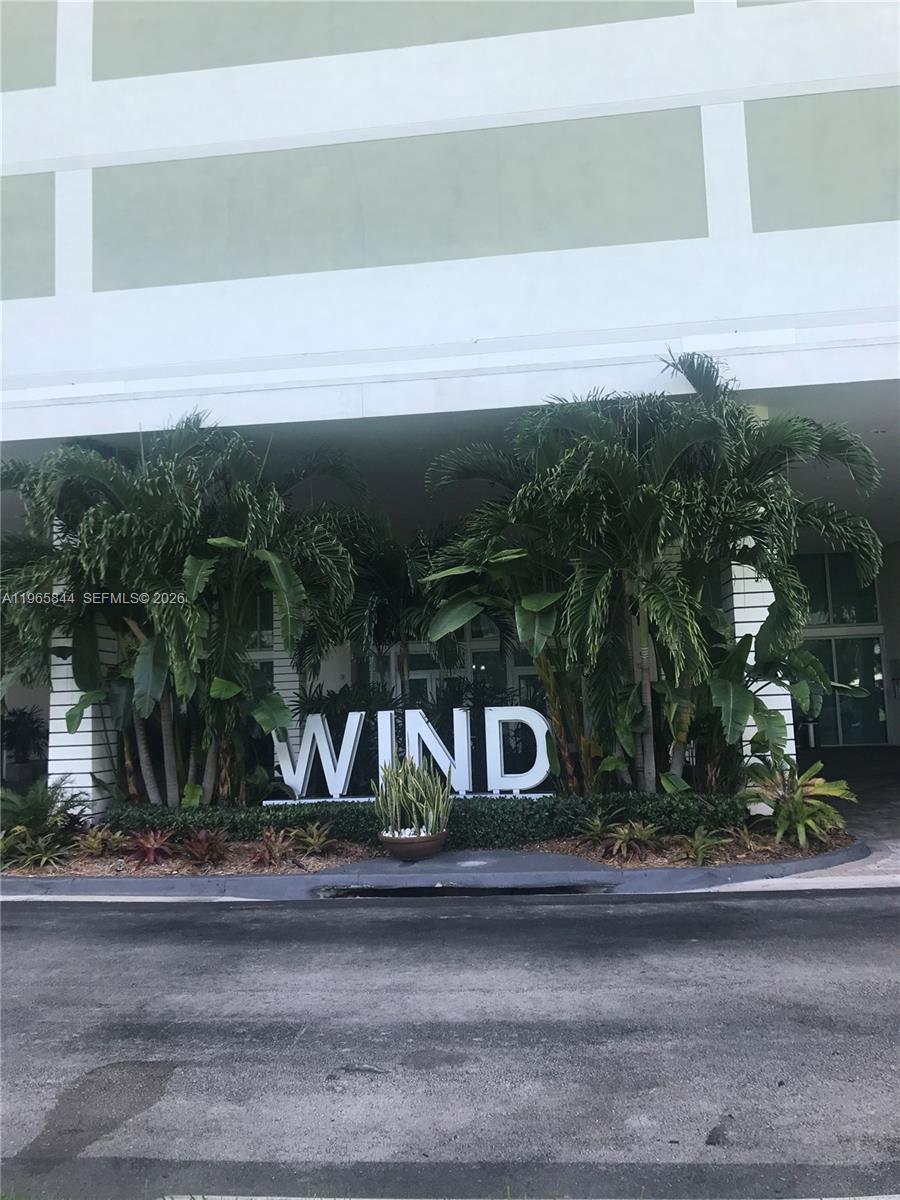 350 S Miami Ave #2114, Miami FL 33130