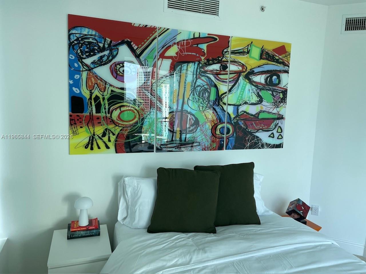 350 S Miami Ave #2114, Miami FL 33130