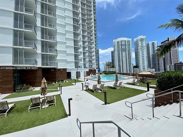 350 S Miami Ave #2114, Miami FL 33130